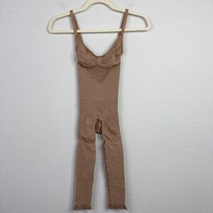 SKIMS Seamless Sculpt Catsuit Womens M Sienna Brown Bodysuit Shapewear